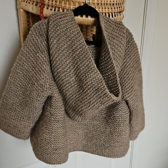 Cozy Wool Knit Kids Jacket W Hood And Flower Buttons - Brown Marl - Picture 6 of 9